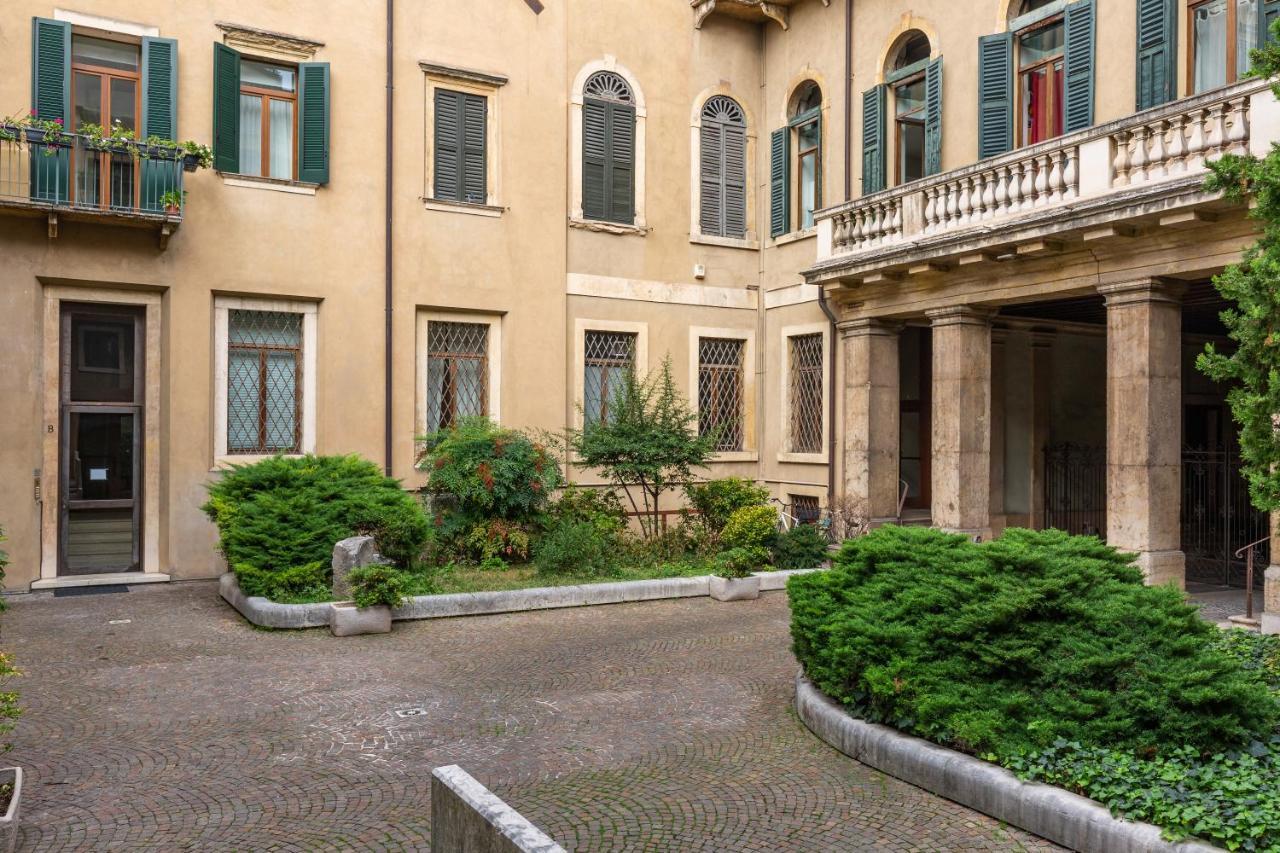 Antica Residenza Adua Apartment Верона Екстериор снимка