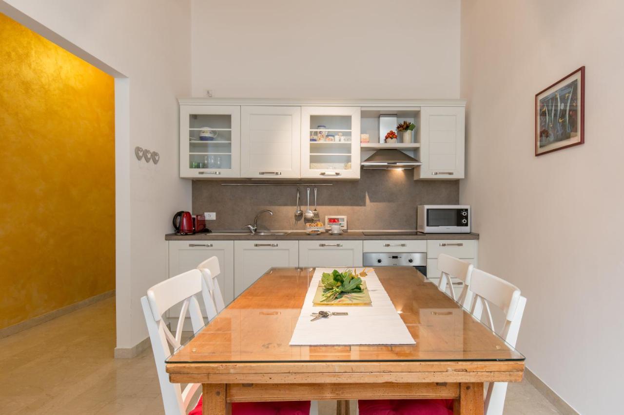 Antica Residenza Adua Apartment Верона Екстериор снимка